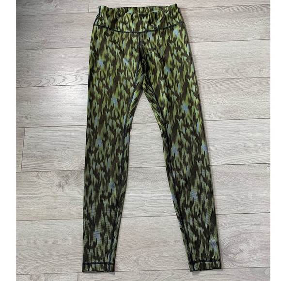 Lululemon Wunder Under Pant Full-On Luxtreme
Lusche Telemark Almost Pear inkwell - Picture 4 of 16